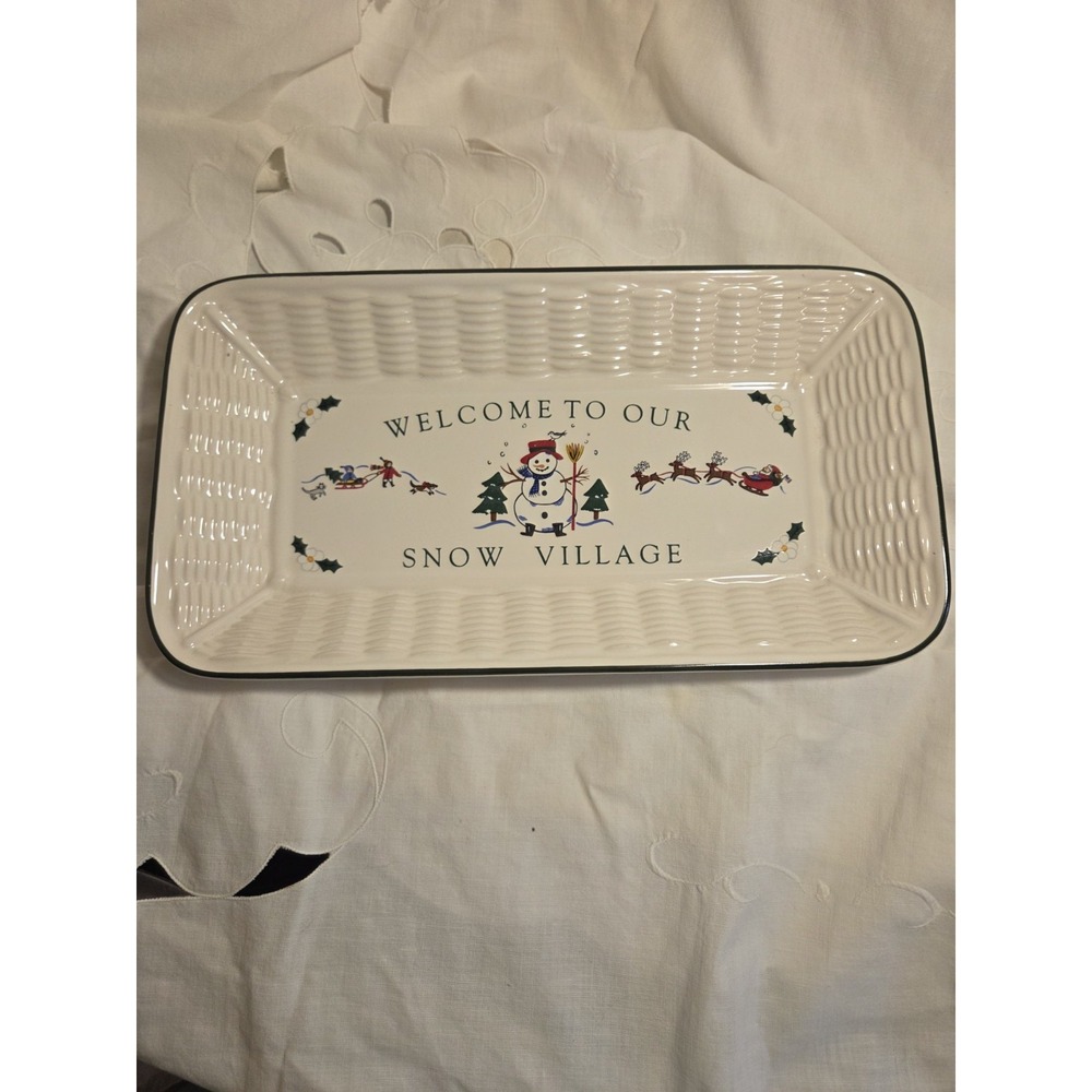 Pfaltzgraff‎ Snow Village Sculpted Welcome Bread Tray With Holiday Motif